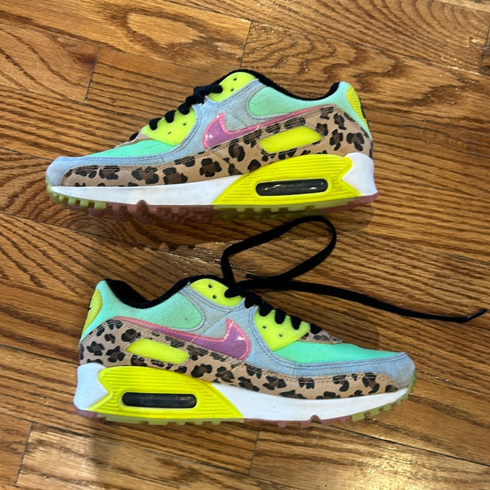 Nike air sneakers